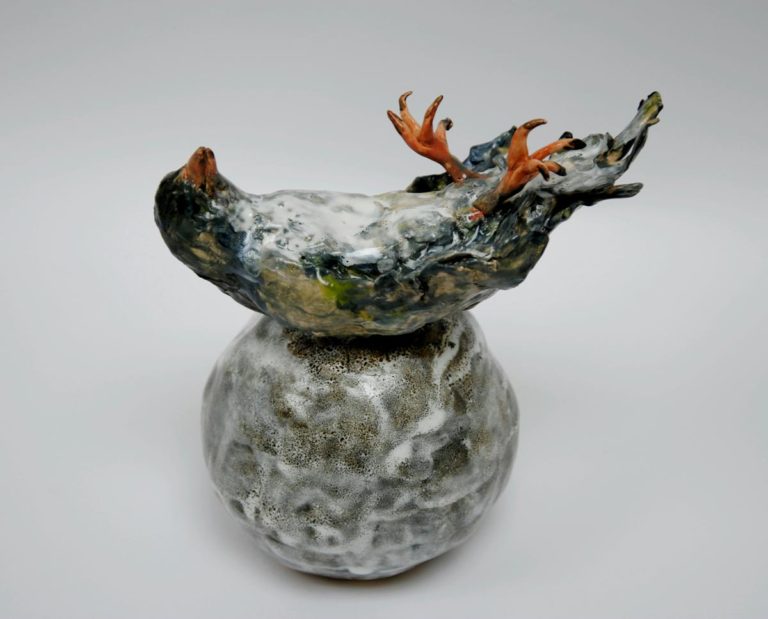 Toter Vogel – 18 x 16 x 10 cm, glazed ceramic,  2013