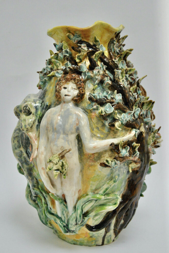 Paradaidha - 36 x 27 x 26 cm, glazed ceramic, 2021