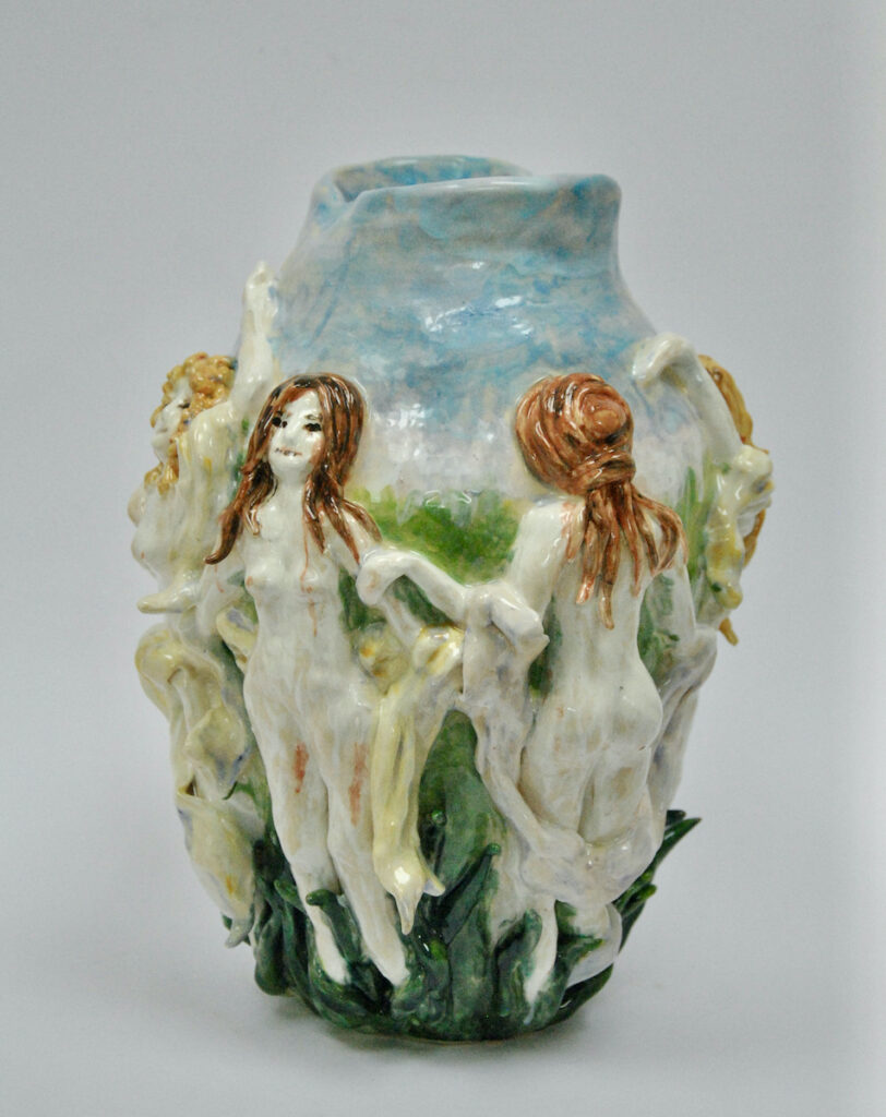 joy - 32 x 24 x 25 cm, glazed ceramic, 2021