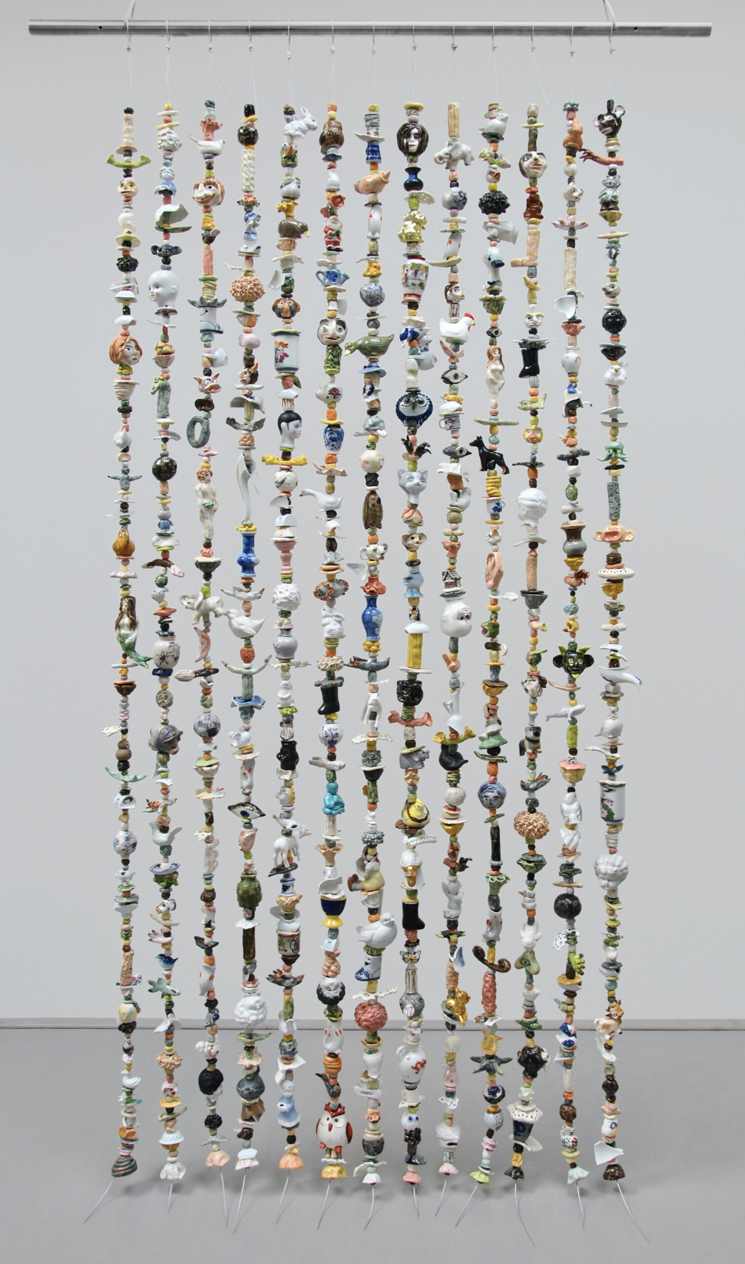 studio - daily soap, 250 x 120 x 16 cm, glazed ceramic, found objects of porcelain, steel, 2021-2022